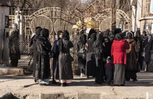 Afganistan. Talibowie wprowadzili całkowity zakaz edukacji kobiet i dziewcząt