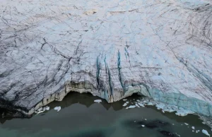 Lodowce Grenlandii topią się 100 razy szybciej niż przewidywano
