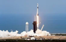 SpaceX wystrzeliwuje 54 satelity nowej generacji.