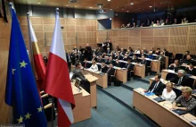 Rządzący Małopolską PiS chce odwołać szefa komisji rewizyjnej.