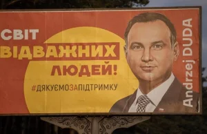 Prezydent Andrzej Duda na plakatach w Irpieniu. Ukraińcy dziękują za wsparcie