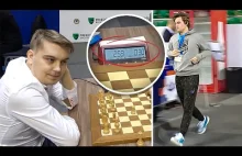 Magnus Carlsen 2.30 min spóźniony na 3 min. grę