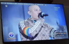 Sylwester Marzeń? Raczej Porażki! Black Eyed Peas zadrwił z PiS. „Promocja LGBT"