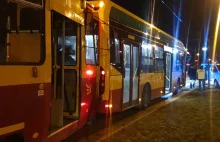 Wypadek w Łodzi! Tramwaj wbił się w elektryczny autobus! Wypadek na...