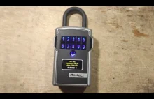 Kasetka Bluetooth Master Lock 5440 którą otworzysz śrubokrętem