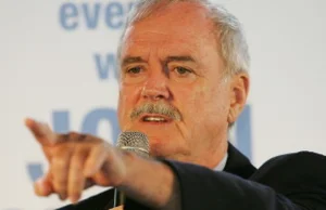 2008rok: Obajtek, wójt Pcimia protestuje: ta reklama nas ośmiesza! John Cleese..