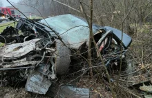 Tragedia na DK-91, nie żyje jedna osoba - Pasażerowie wypadli z auta