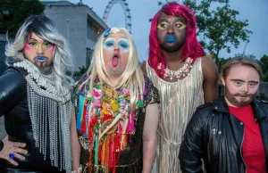 UK: dorośli z zespołem Downa biorą udział w pokazach tzw. Drag Queen