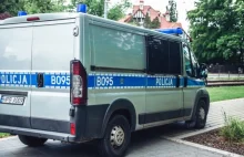 Wrocław: Policjant raniony maczetą podczas interwencji
