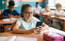 Włoski minister edukacji chce zakazać używania telefonów podczas lekcji