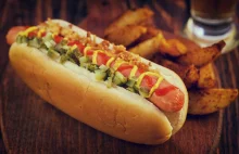 Muzułmanie chcą zmiany nazwy "hot dog". Obawiają się... psiego mięsa