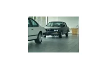 Nietknięty salon BMW z 1988 roku