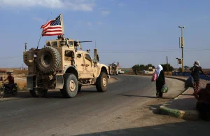 USA opuszcza Kurdów, ale bynajmniej nie ma zamiaru opuścić pola naftowe Syrii.