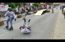 SKATEBOARD STREET PARKOUR