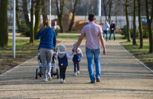 Emerytura dla matek z co najmniej czwórką dzieci. Projekt Mama+ jeszcze w lipcu.