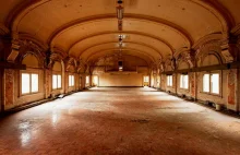 Opuszczona sala balowa na Flinders Street Station w Melbourne