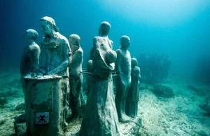 Niezwykłe podwodne muzeum w Meksyku