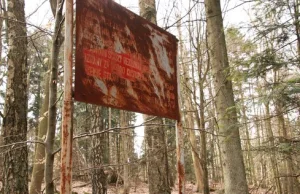 Góra Dobrzeszowska. Świątynia pustki, ciemności i milczenia.