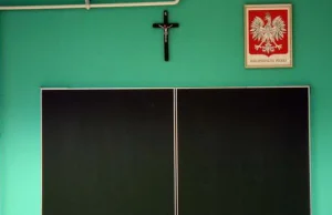 Chcą wyprowadzić religię ze szkół. "Syn chodzi, bo tak robi cała klasa"