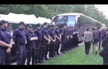 Podwójny kordon służb - policji i żandarmerii wojskowej na gdańskim...
