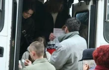 Bezdomny załatwiał się w autobusie