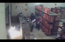 Podpalenie sklepu z fajerwerkami przez pijanego mężczyznę