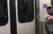 Pasażer na gape w metrze