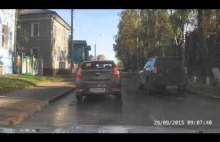 The Russian method to pass a car that Blocks Traffic