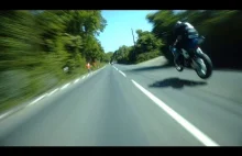 POV z pościgu na Isle of Man TT przy 320 km/h+.