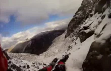 Przerażające nagranie POV z wypadku przy lodowej wspinaczce