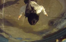 Film z kamery przytwierdzonej do skakanki
