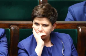 W rządzie Szydło było aż 100 sekretarzy i podsekretarzy stanu i sute premie.