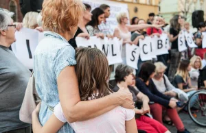 Niepełnosprawne dzieci w szkole. Zapisy z orzeczenia z poradni to jedno, a...