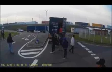 Imigracyjny horror Calais (Kompilacja)
