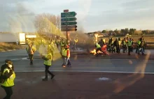 Nagrania z walk między francuską policją a protestującymi