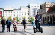 Nowy rodzaj patroli. Policja testuje segwaye.