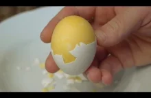 Jajeczny eksperyment w sam raz na Wielkanoc