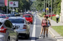 Wrocław: Rolkarze opanowują ścieżki rowerowe. Łamią prawo?