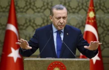 Turecka lira zjechała ostro w dół. Erdogan wyrzucił szefa banku centralnego.