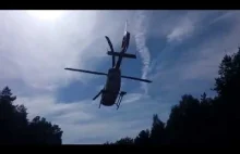 Helikopter medyczny startuje z autostrady