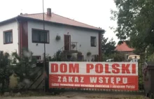 Baner na posesji, "Zakaz wstępu Żydom i zdrajcom Polski"