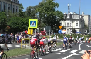 Tour de Pologne. Peleton pojechał nie w tę stronę, co trzeba. Klapa...