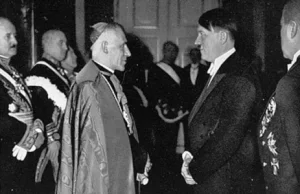 Hitler kontra Kościół. Jak wyglądały relacje nazistów z Watykanem?