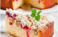 Ciasto ucierane z rabarbarem i malinami - I Love Bake