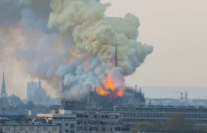 Kto spalił katedrę Notre Dame?