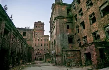 Opuszczona Rosja na zdjęciach, intrygujące miasta widma i puste fabryki