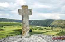 Stary Orgiejów - niezwykły klasztor wykuty w skale, największa atrakcja Mołdawii