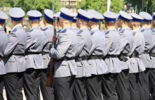 Zwolnienia lekarskie policjantów będą płatne w 100 proc. a plebs bez zmian...