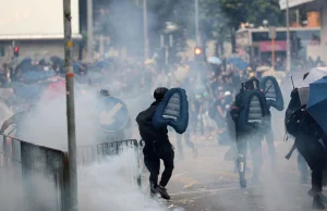 Hongkong: Policja użyła ostrej amunicji
