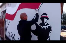 Zobacz jak maluje patriotyczny mural !